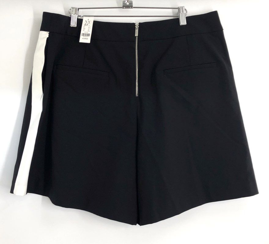 New York & Company Women's Black Shorts White Side Stripe Back Zip NWT Sz XL