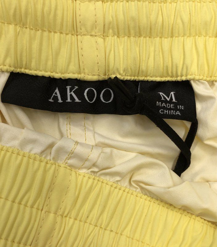 Akoo Men's Yellow Iris Trail Active Cargo Shorts Large Logo Graphic NWT Sz M