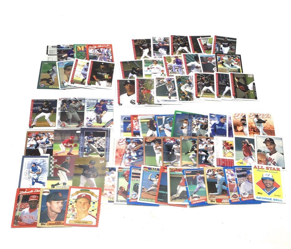 4.1 lbs. Lot Of Leaf Donruss Baseball MLB Cards. Medium Box, Unsorted