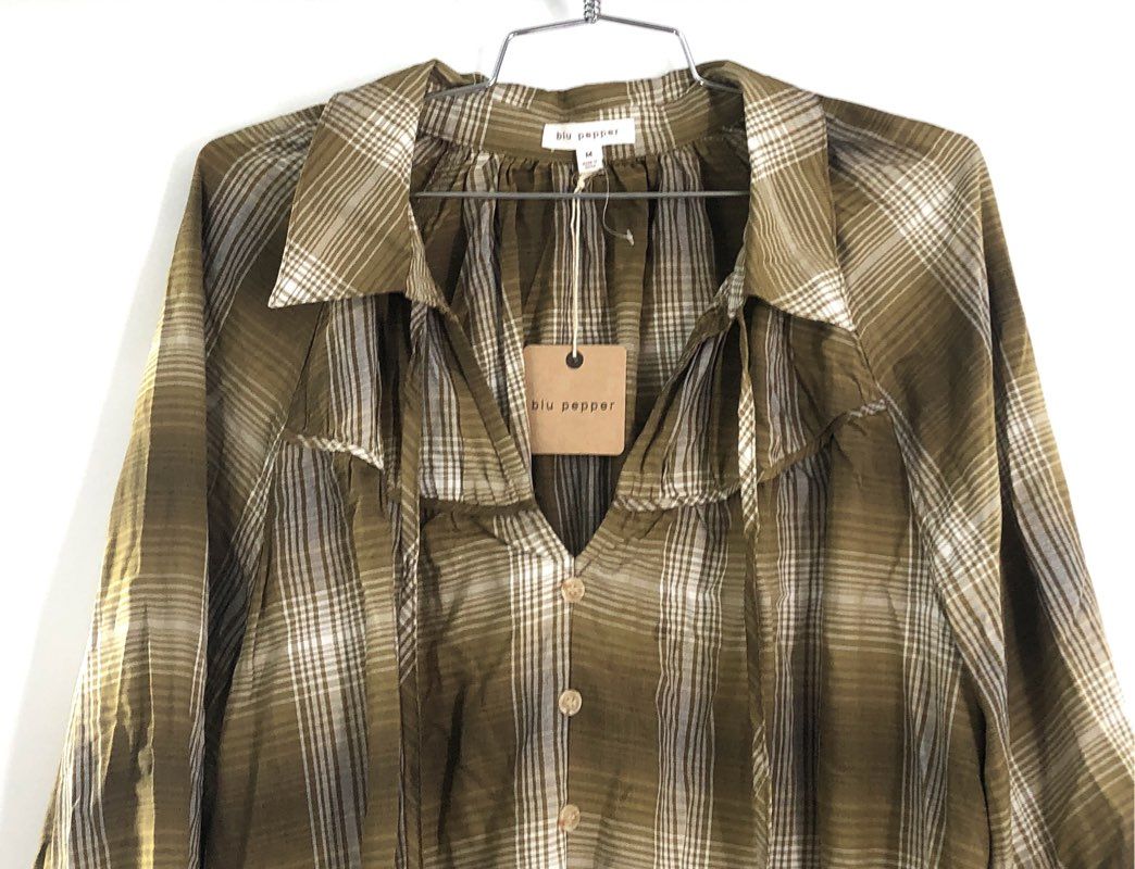 blu pepper Women's Olive Brown Ombre Plaid Button Front Blouse Sz M NWT