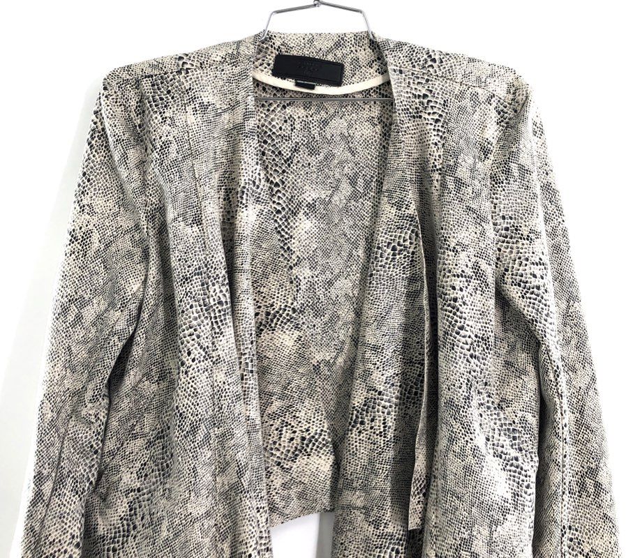 [BLANKNYC] Women's Gray Snakeskin Print Draped Open Front Jacket Size M