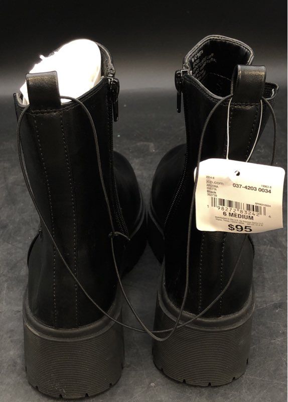 Arizona Jean Co. Platform Lug Sole Chelsea Boots Black Women's NWT Size 6