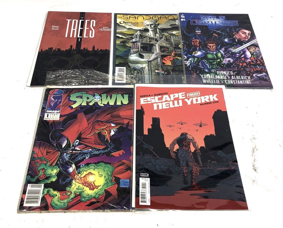 Comic Book Lot Image Vertigo Boom Viz Dark Horse 1990s-2010s 25 Comics