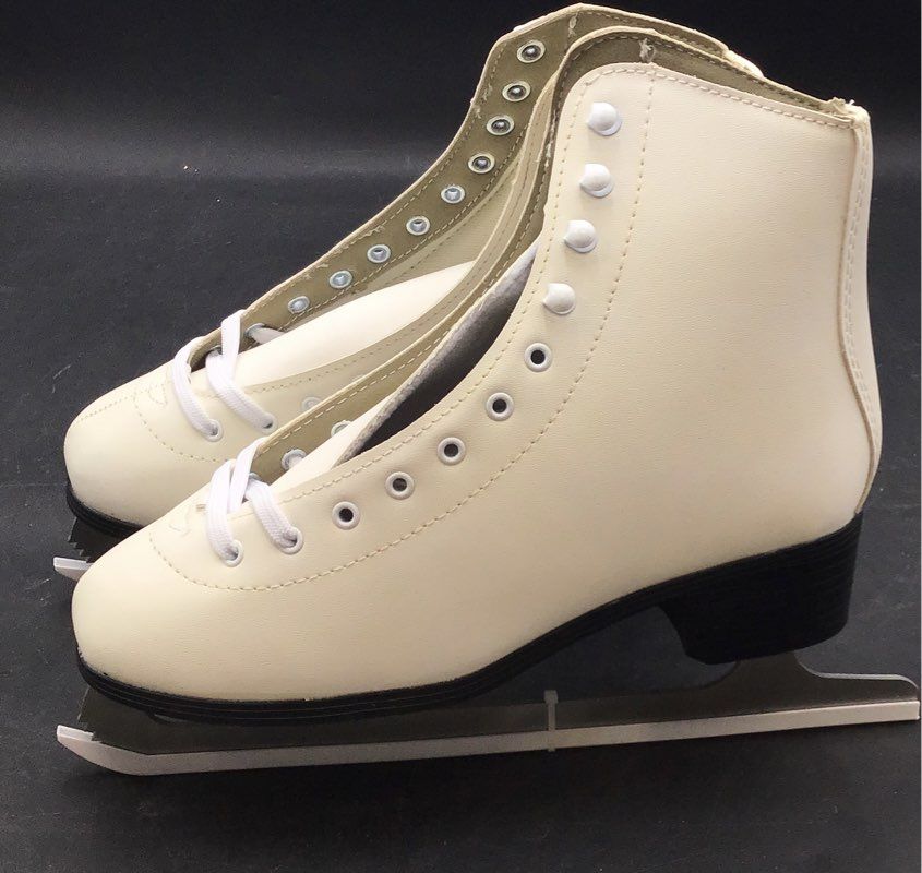American Athletic Women's Size 9 Figure Ice Skates Style 522 Tricot Lined NIB
