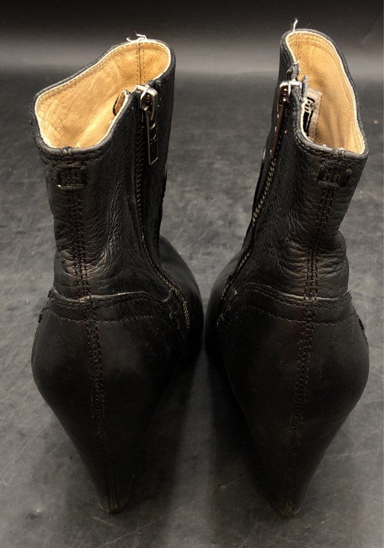 Frye Women's Reina Black Ankle Boots - Size 6.5