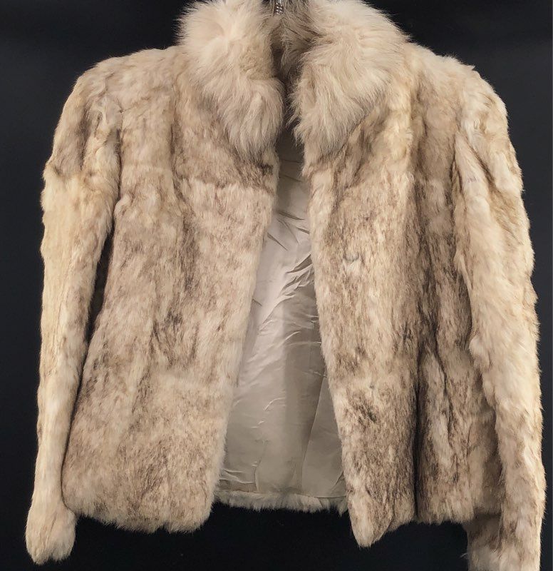 Vintage 90s Women's Real Rabbit Fur Coat Beige Cream Made in Hong Kong Sz S