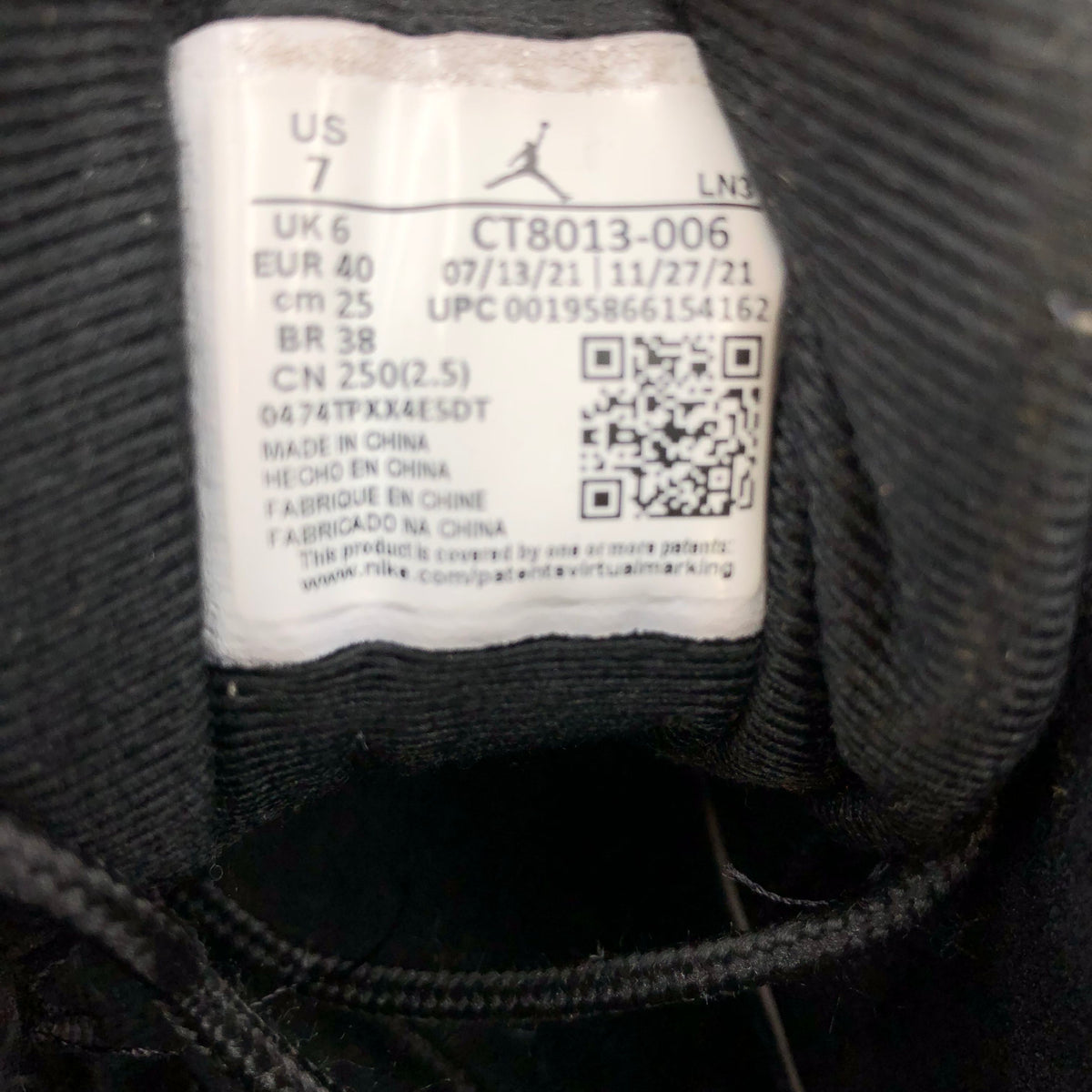 Nike Air Jordan 12 Retro Playoff 2022 Black White Red Size 7 COA