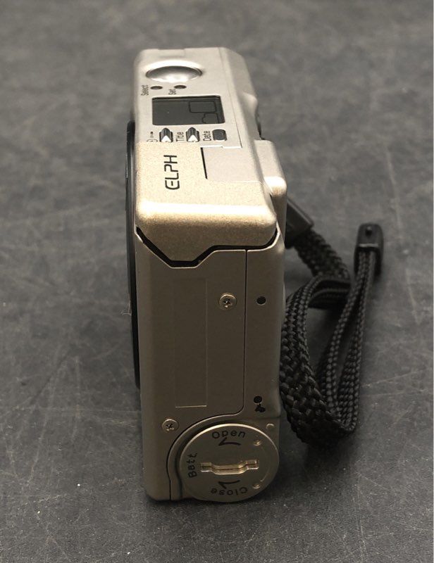 Vintage Canon ELPH APS Film Point & Shoot Camera 24-48mm Zoom w/ Case