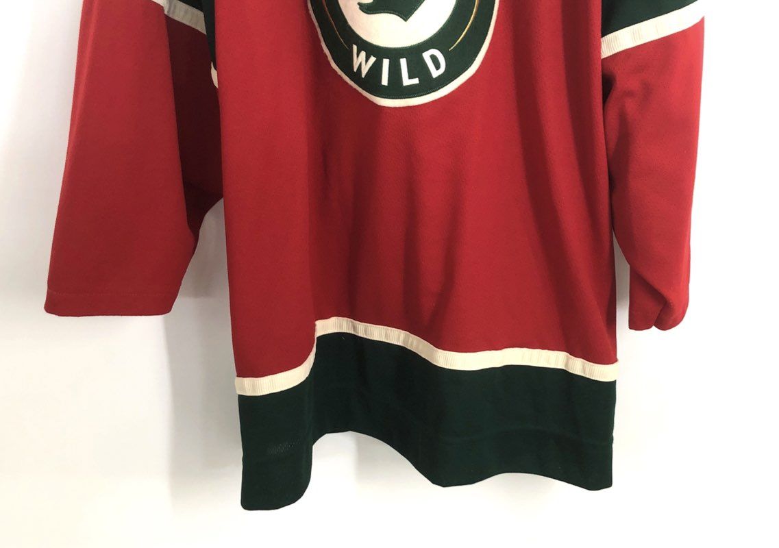 Vintage Y2K KOHO Men's Minnesota Wild NHL Hockey Jersey Red Lace Up Canada Jumbo