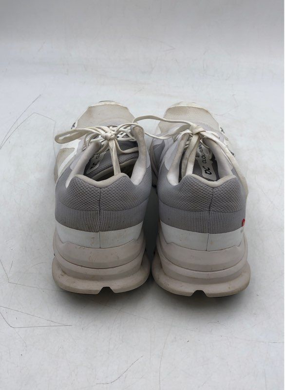 On Cloud Womens White Running Shoes - Size 11