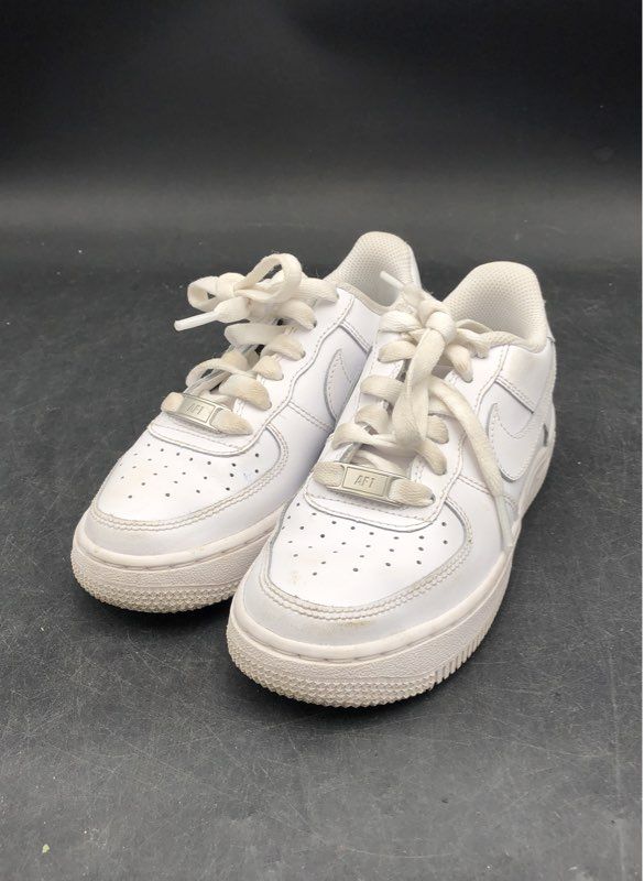 Nike Boys White Athletic Shoes - Size 1Y