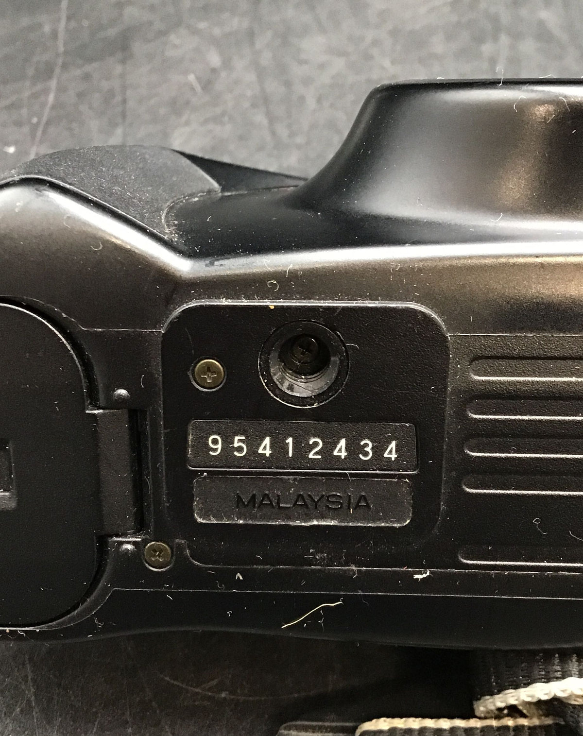 Minolta Freedom Zoom 90EX Black Point & Shoot Film Camera