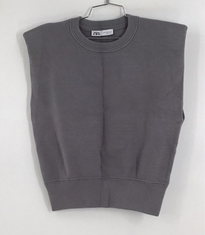 Zara Women&#39;s Gray Knitted Crew Neck Sweater Vest - Size Medium