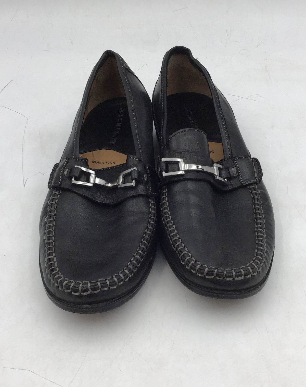 Johnston &amp; Murphy Men&#39;s Black Moc Toe Slip-On Loafer Dress Shoes - Size 8M