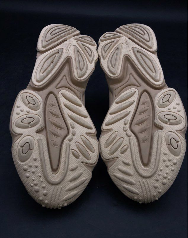 Adidas Ozweego Wonder Taupe Women's Lifestyle Sneakers Size 6.5 IG7418