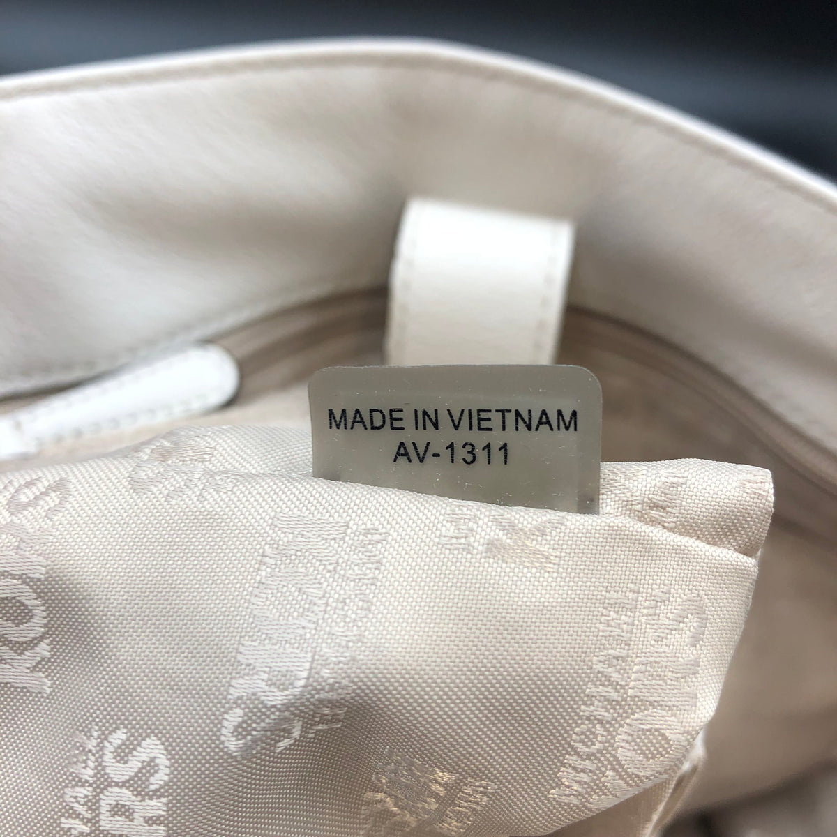 Michael Kors 'Hamilton' Cream White Pebbled Leather Tote with Gold Detail (+COA)