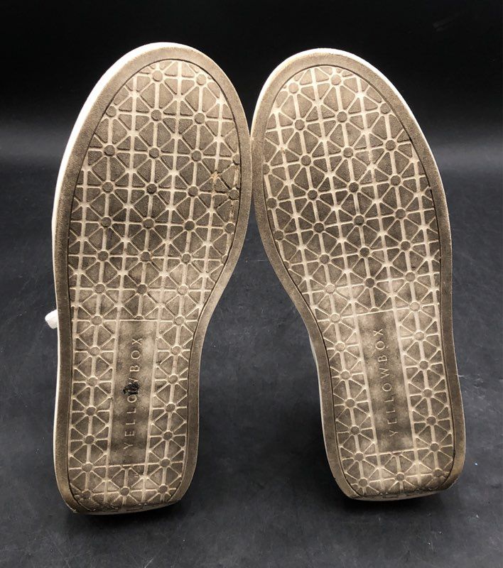 Yellow Box Elonna White Star Platform Sneakers Women's Size 10