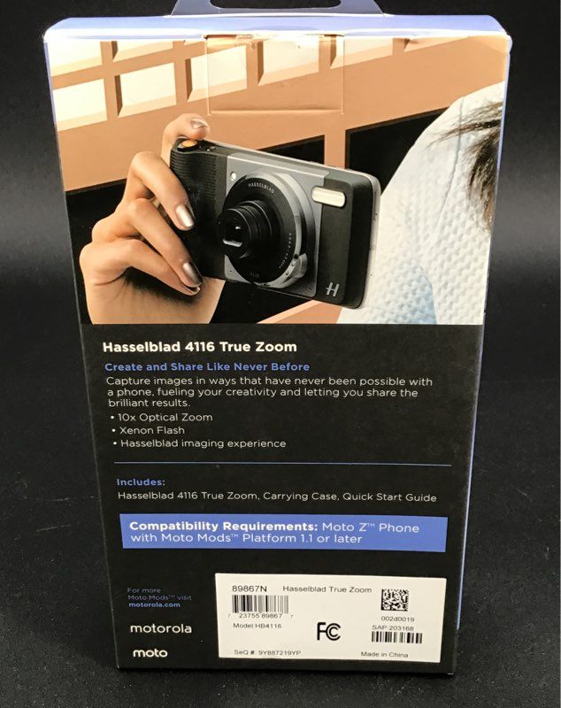 Hasselblad True Zoom 10x Optical Zoom MotoMods Film Camera With Accessories