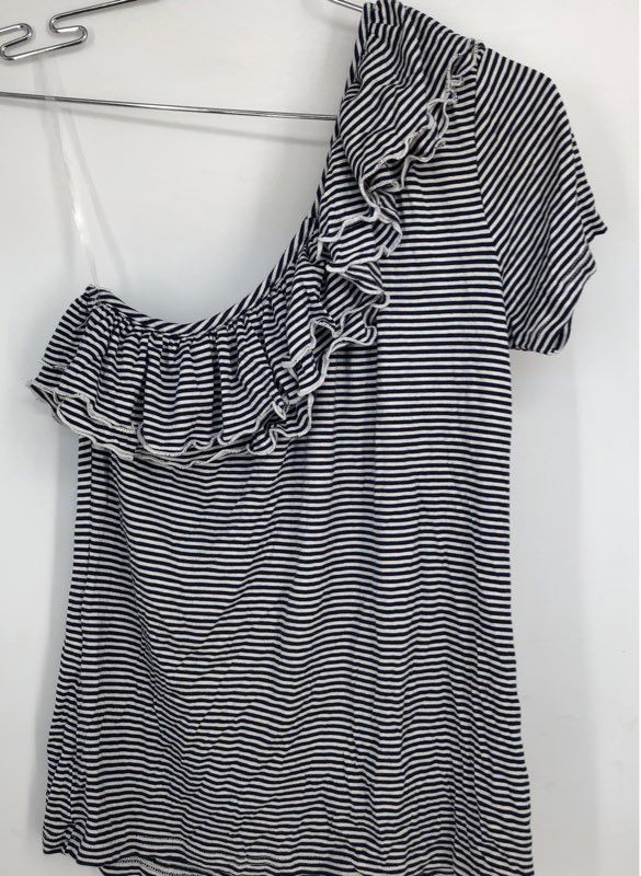 NWT Romeo &amp; Juliet Couture Women&#39;s Off-White Navy Striped Top - Size S