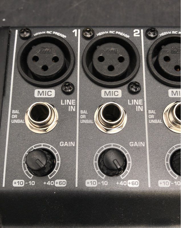 Behringer XENYX 1202FX Multi-Processor Mixing Console With Effects