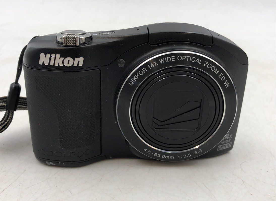 Nikon Coolpix L610 14X Optical Zoom Digital Camera With Case