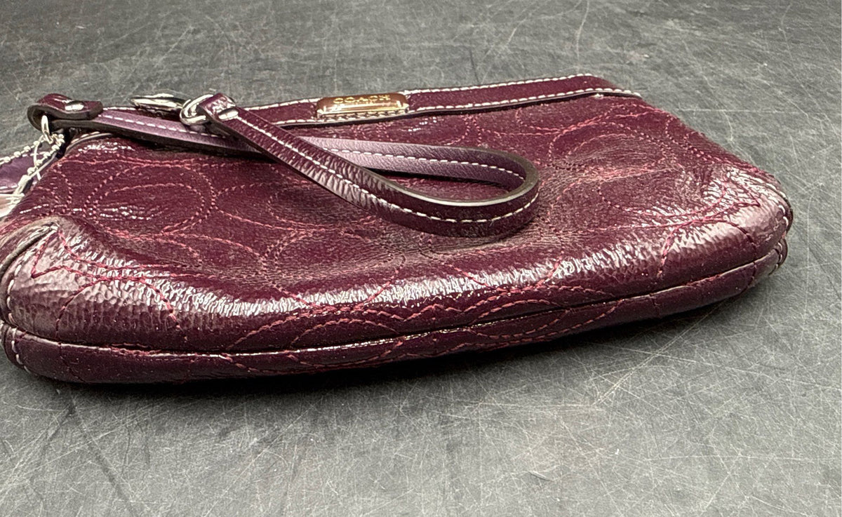 NWT Coach Plum Patent Leather Signature C Medium Wristlet Silver Hardware