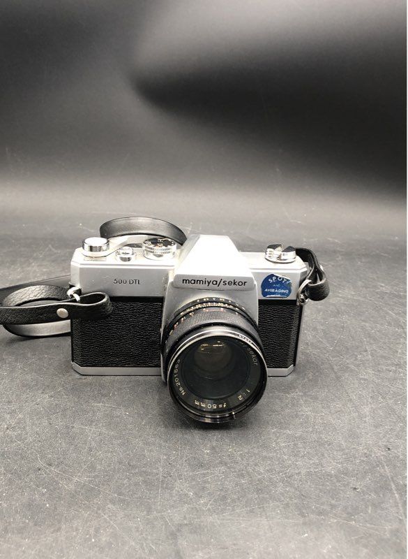 Mamiya Sekor 500 DTL Film 35mm Camera With Accessories