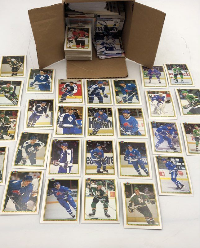 3.4 lbs. Lot Of Ice Hockey NHL Cards. Medium Box, Unsorted