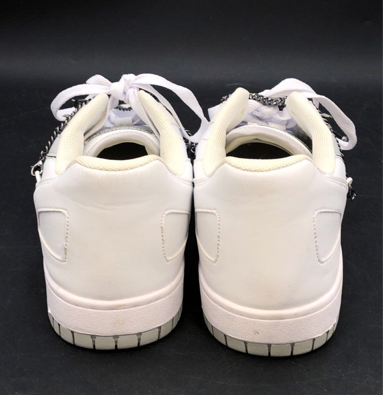 White Skull Chain Embellished Low Top Fashion Sneakers Mens Size 10.5