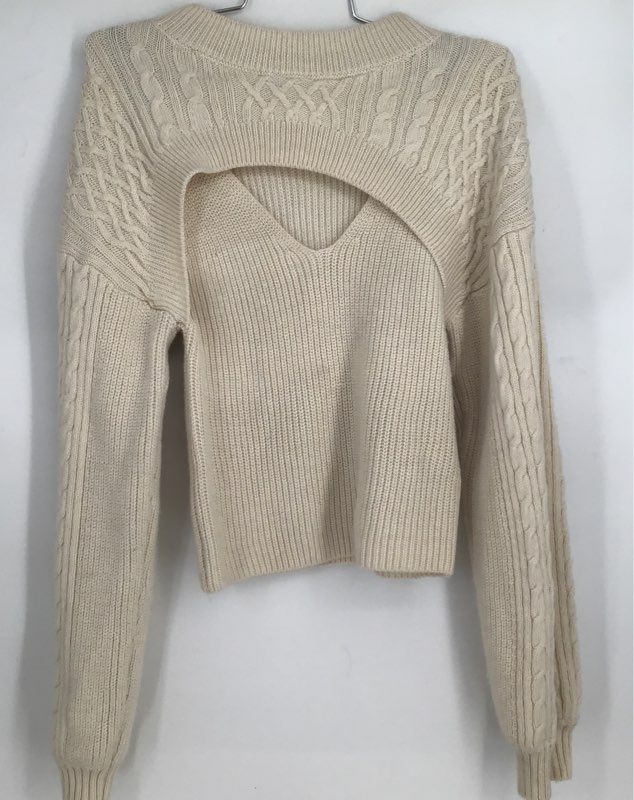 H&amp;M Women&#39;s Ivory Long Sleeve Knitted Cropped Pullover Sweater - Size Medium