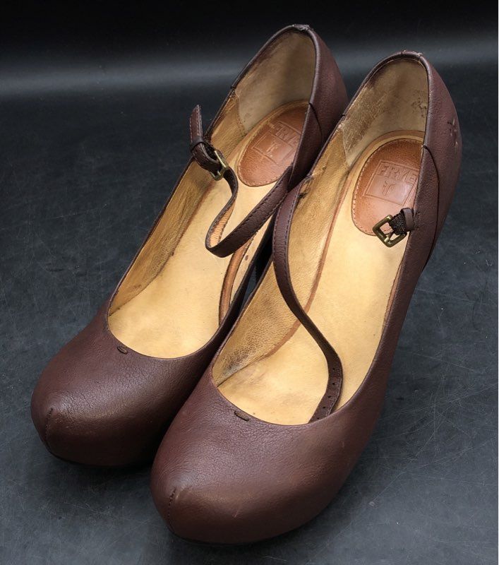 Frye Women's Brown Mary Jane Heel - Size 10M