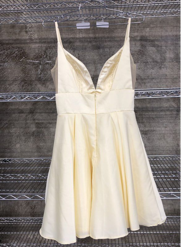 Angela & Alison Women's Ivory A-Line Cocktail Dress Rhinestone V-Neck Sze 4