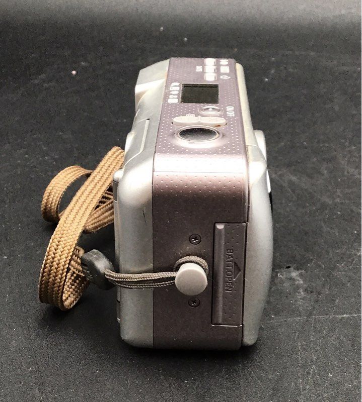 Canon Sure Shot 115u 35mm Point & Shoot Film Camera