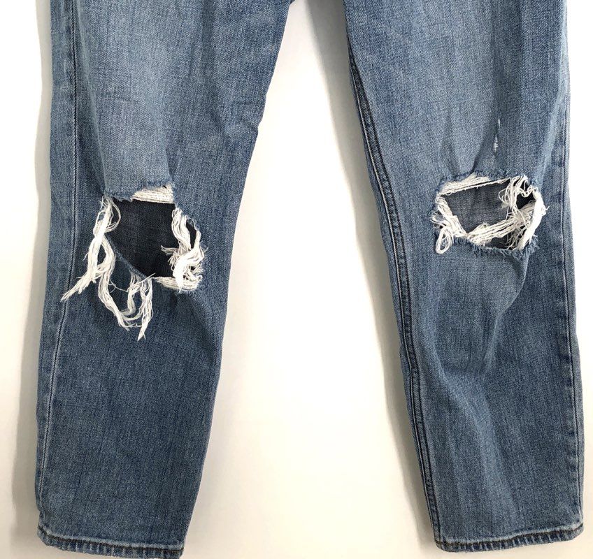 Abercrombie & Fitch Women's The Mom High Rise Distressed Blue Jeans Sz 27 / 4S