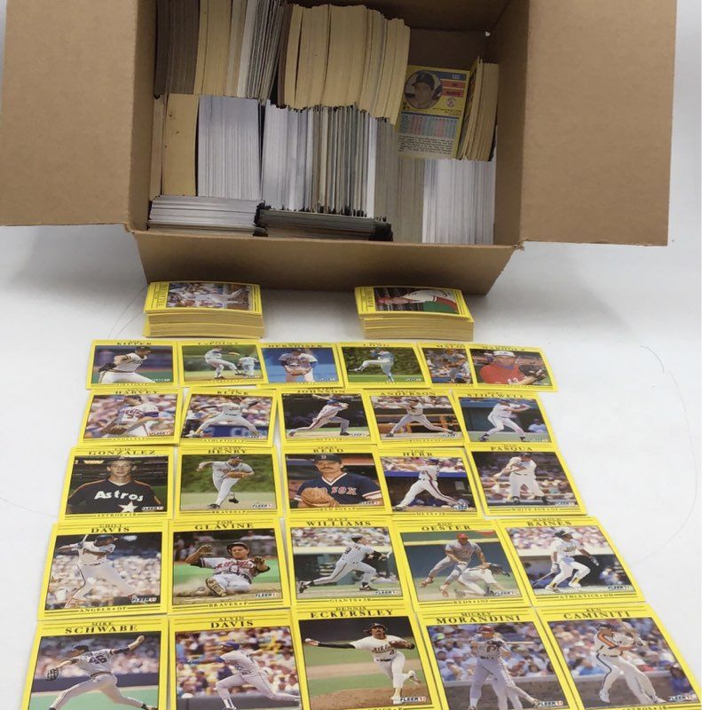 6.6 Lbs Lot of Baseball MLB Cards. Medium Box, Unsorted