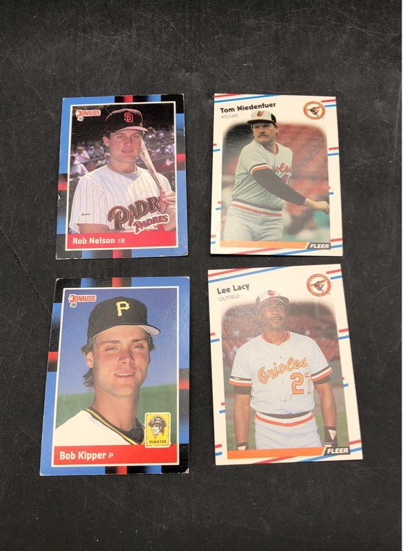 11:3.2 lbs. Lot Of Baseball Cards. Medium Box, Unsorted