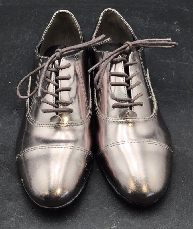 Ivanka Trump Glie Metallic Pewter Cap Toe Oxfords Dress Shoes Womens Size 8