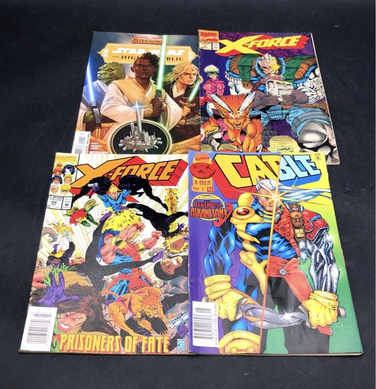 Comic Book Lot Marvel DC Dark Horse Modern Age Superhero Approx 25 Comics