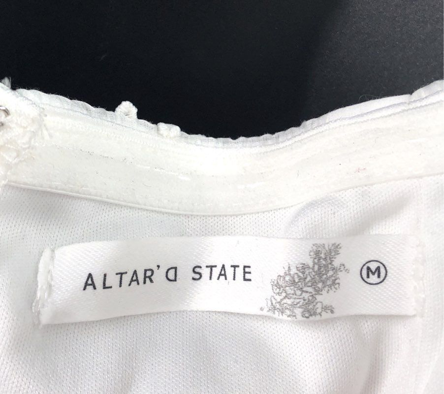Altar'd State Women's White Strapless Tiered Applique Embroidered Dress Sz M NWT