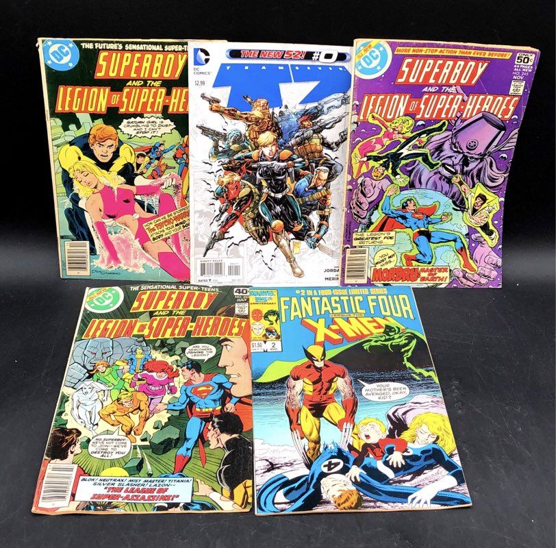FF vs X-Men Superboy Batman 25+ Comic Book Lot DC Marvel Bronze Modern Age