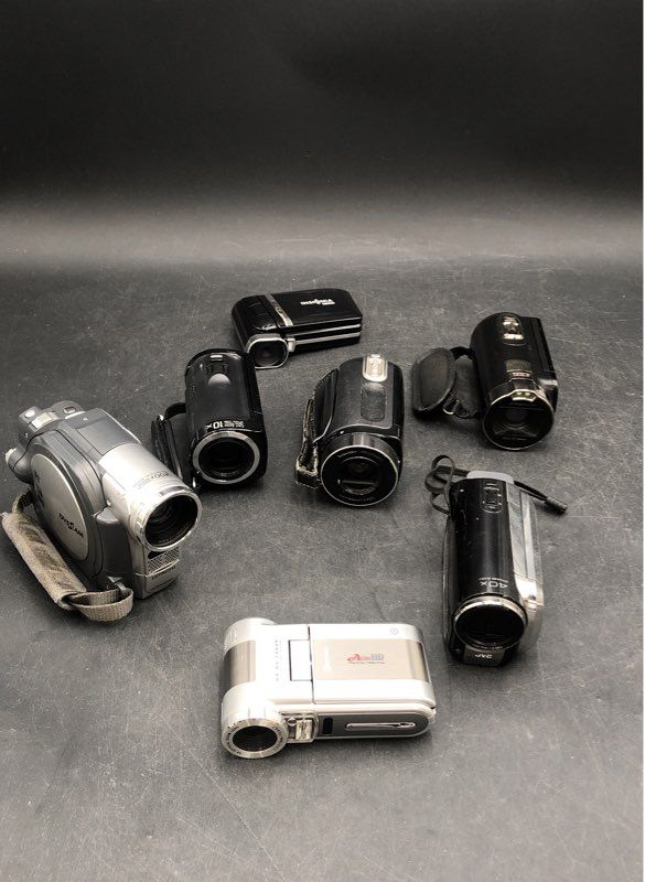 Floureon Aiptek Action HD 720P & More Handheld Camcorders Lot