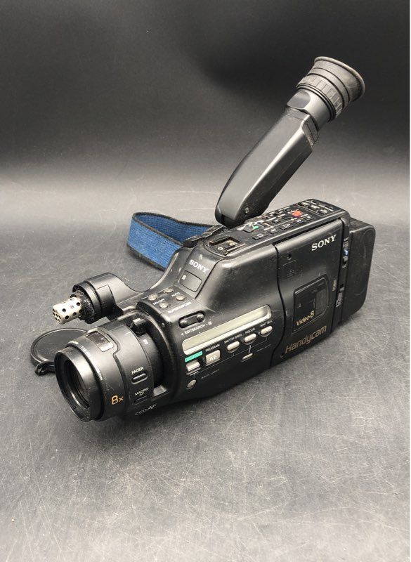 Canon, Sony Video 8 Handheld Camcorders Lot