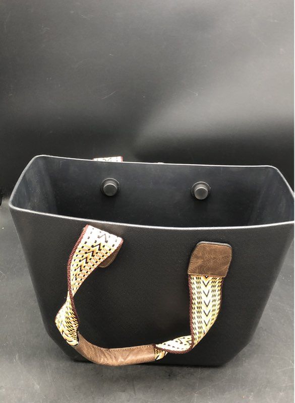 Versa Black Tote Bag