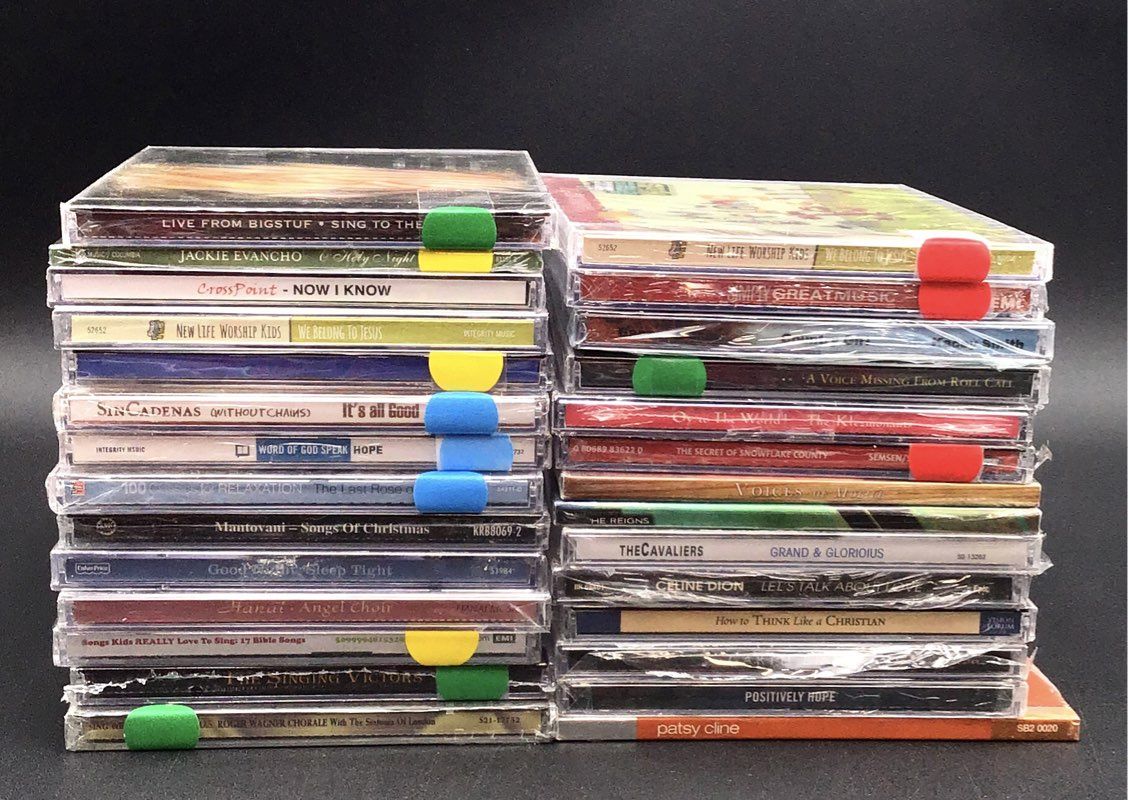 Garth Brooks, O Holy Night - Jackie Evancho And More Music CDs Lot