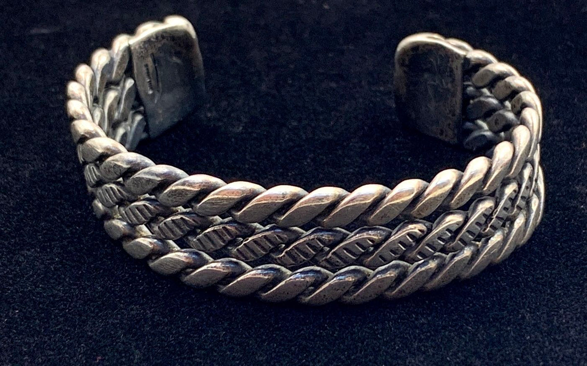 Superb Sterling (.925) Silver Cuff Bracelet 48.76g