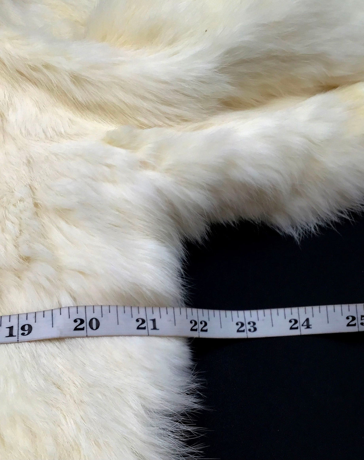 Wilsons Leather Maxima Women's White Fur Jacket - Size XL