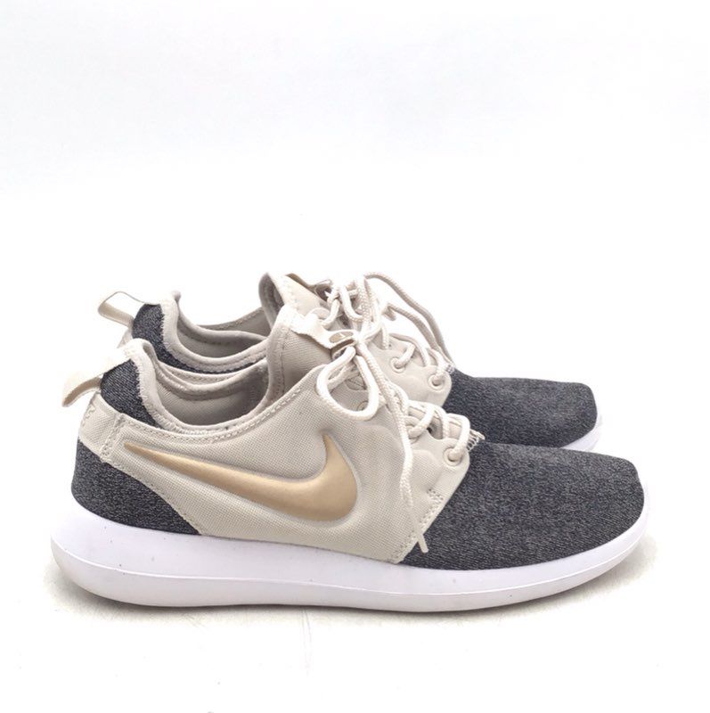 Nike Women&#39;s Roshe Two AA1113-100 Gray Beige Athletic Shoes - Size 7.5