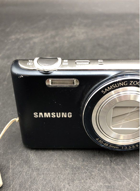 Samsung PL210 Compact Digital Camera