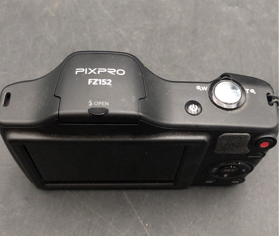 Kodak PixPro FZ152 Digital 16 MP Compact Camera