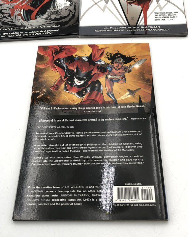 DC Batwoman Graphic Novel TPB Lot & Walt Disney Comics #656 5 Piece Set